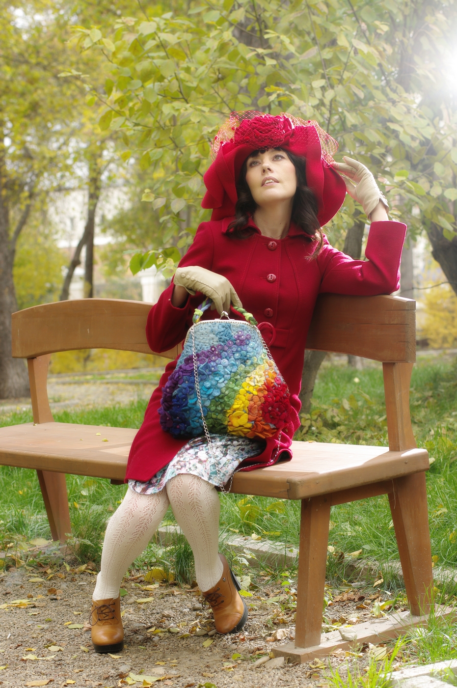 Фото для каталога дизайнера Марины Дмитриевой. На фото: одежда, шляпки и сумочки авторского дизайна Марины Дмитриевой.